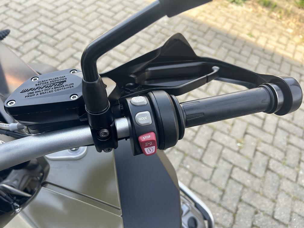 Bomvolle en mooie BMW R1200GS LC Adventure uit 2014 met 107 dkm €9500.-