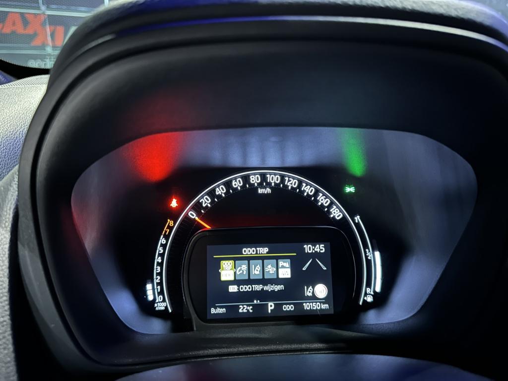 Toyota Aygo x 1.0 vvt-i s-cvt envy *pdc*camera*clima*