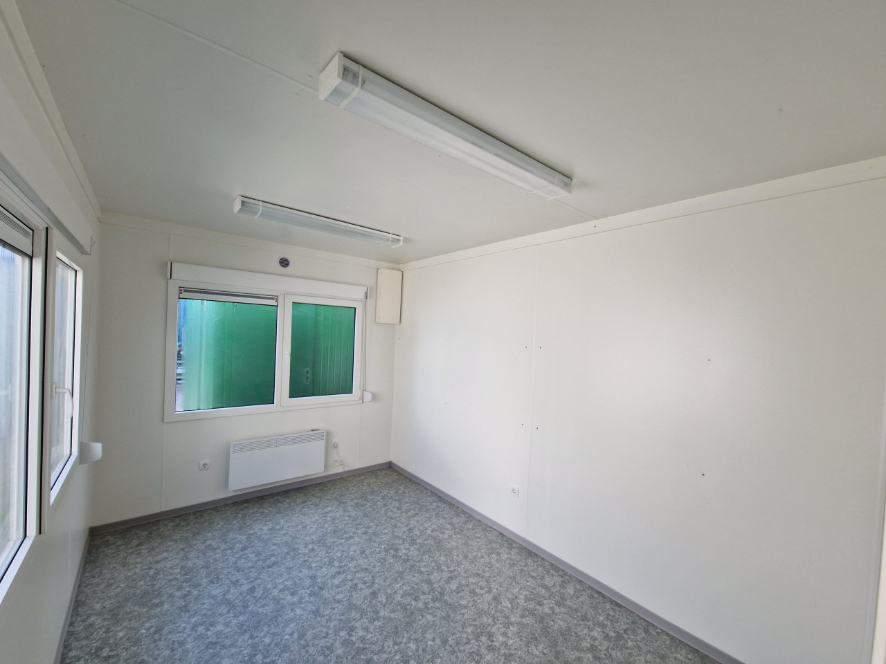 Kantoorunit / bouwkeet / uitvoerderskeet / woonunit 9x3m