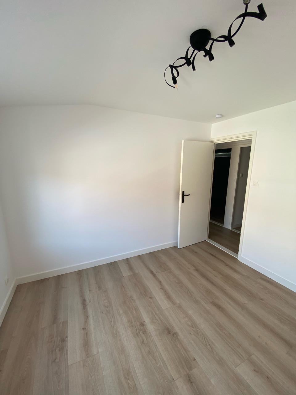 Ruime woning met 4 slaapkamers en zonnige tuin vanaf 1 mei – €1150 p/m