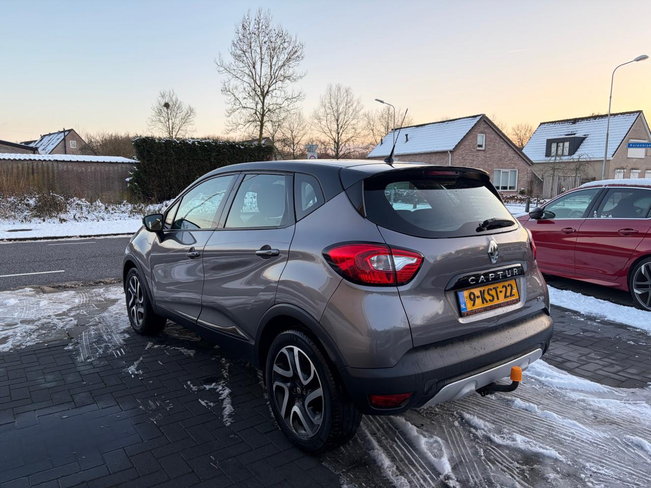 Renault Captur 0.9 TCe Dynamique Airco Navi Keyless CCT Trekhaak