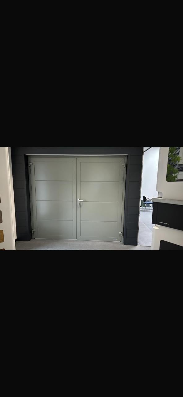 Garagedeur (nieuw)Novoferm DuoPort 700 C
