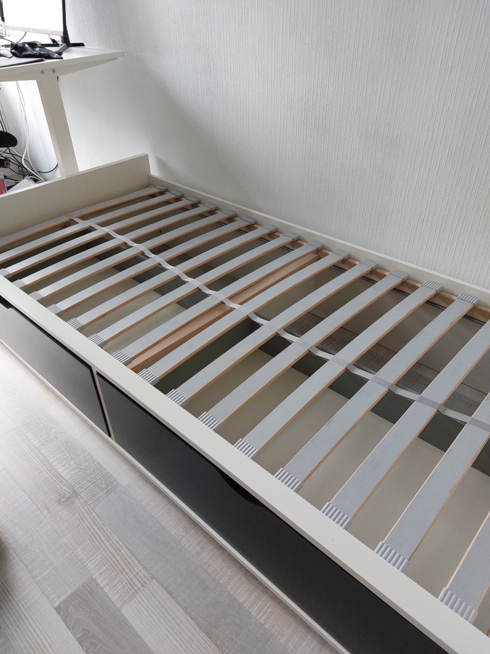 Bed 1 persoon met opberglades