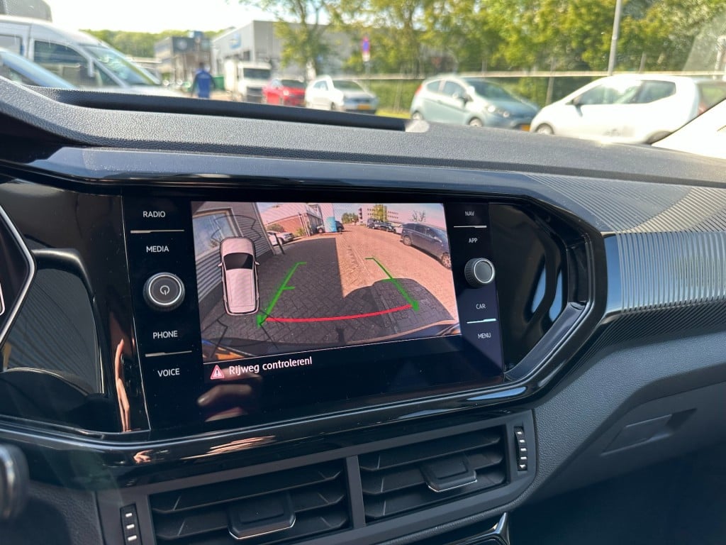 Volkswagen T-cross 1.0 tsi style 116pk led virtual cockpit camera 18'' lm v