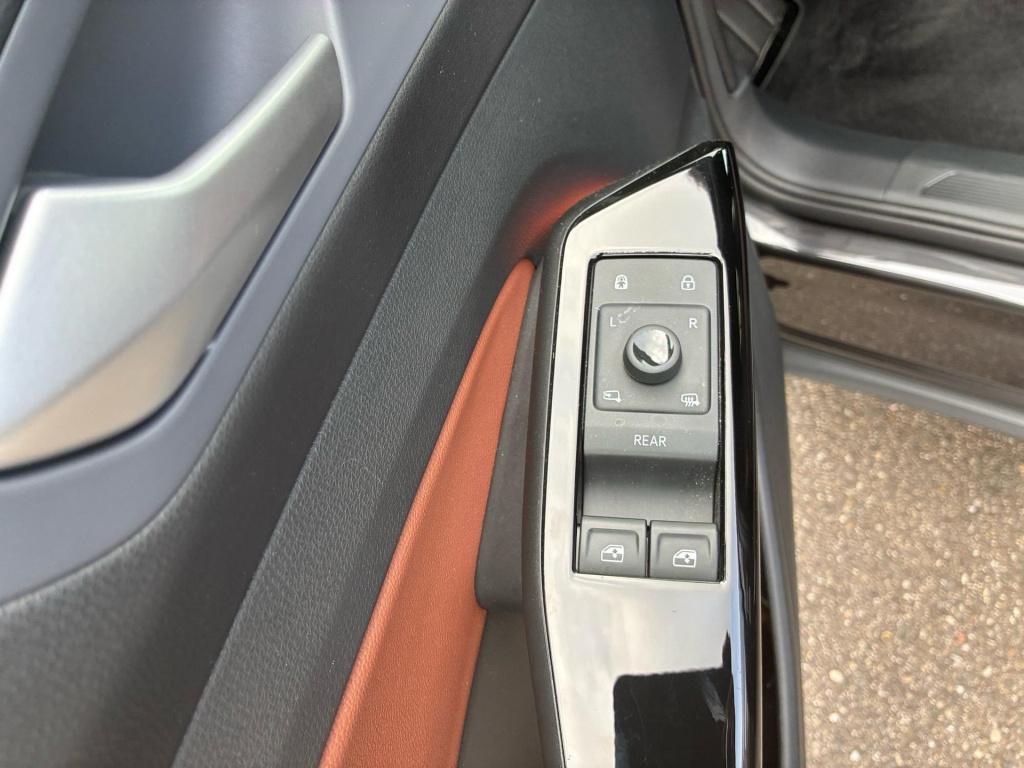 Volkswagen Id.4 first 77 kwh