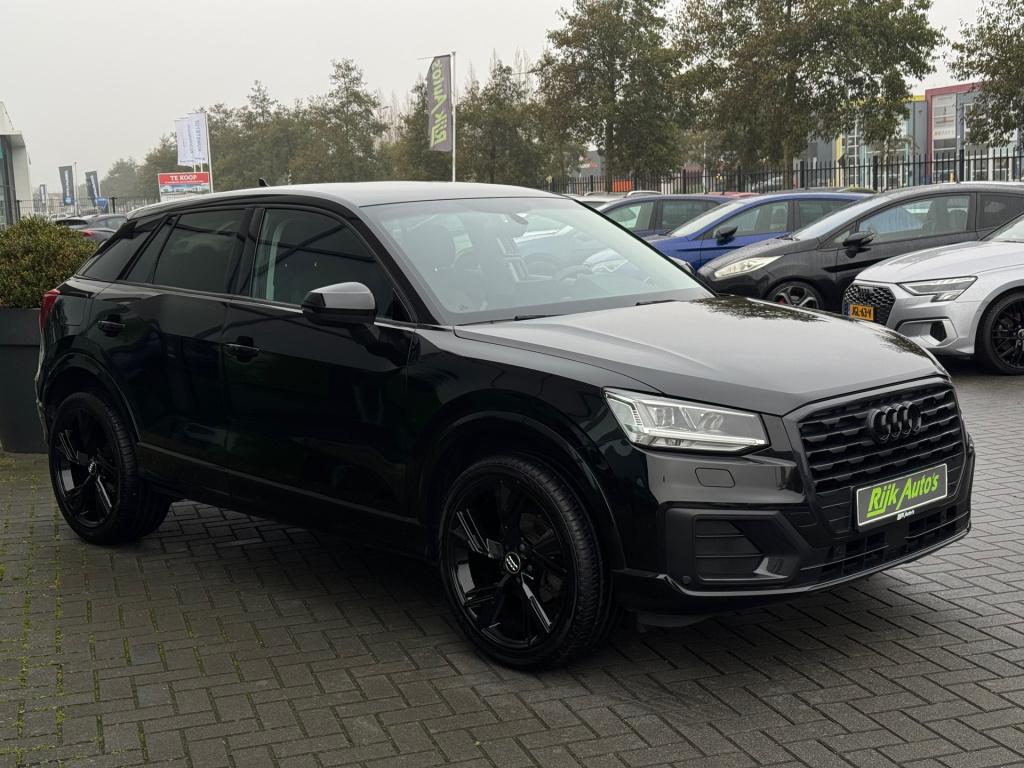 Audi Q2 35 tfsi sport * black pack * keyless * matrix led * stoelverwarming