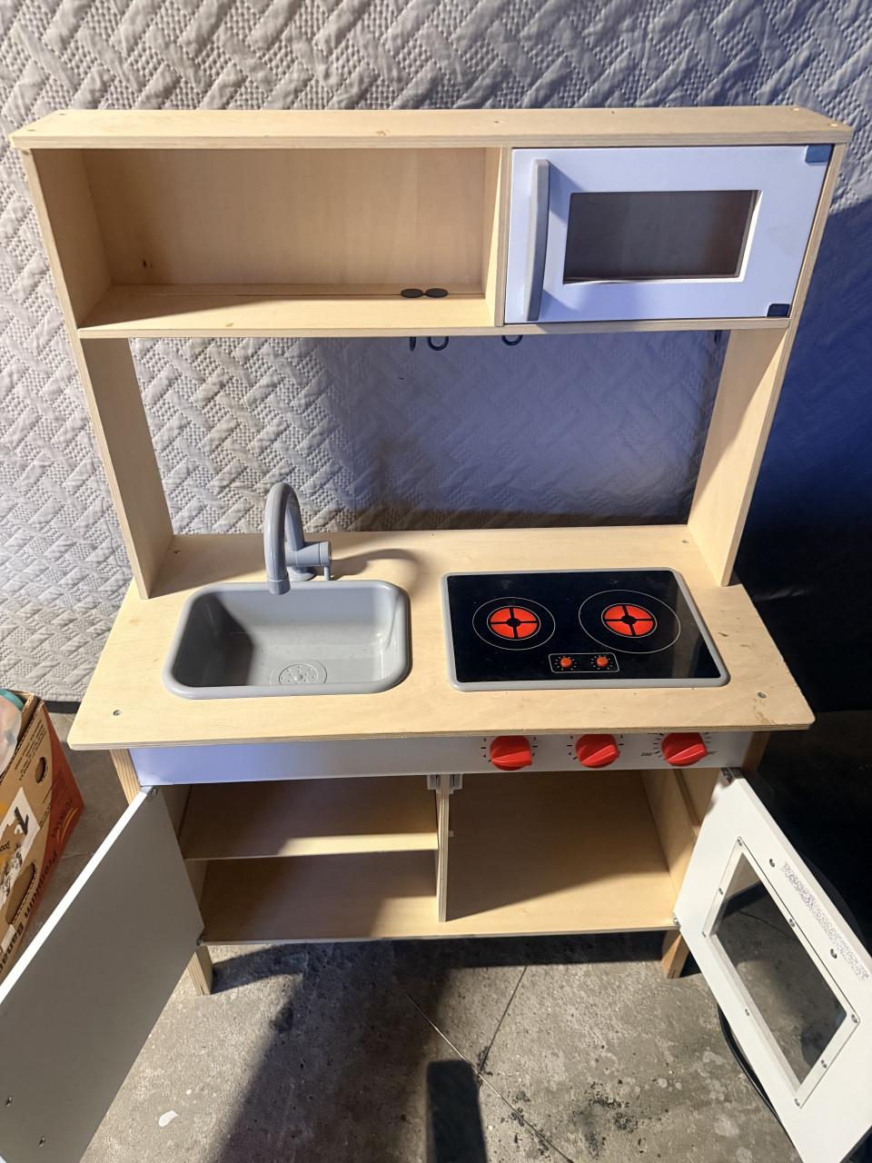 IKEA kinder speelgoedkeuken met accessoires
