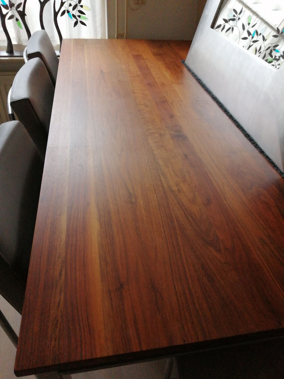 Massief Amerikaans notenhout eettafel