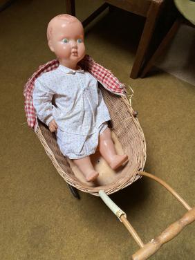 Gevulde iude kinderwagen