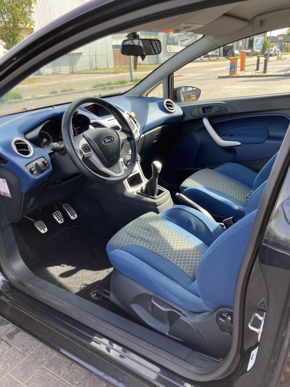 Ford Fiësta 1.4 Sport 71KW 3DR 2010 Zwart