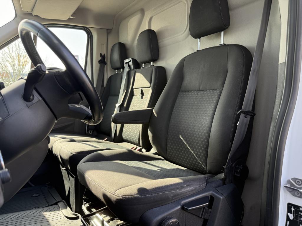 Ford Transit 330 2.0 tdci l2h2 trend | nl-auto | carplay | cruisec. | lm ve