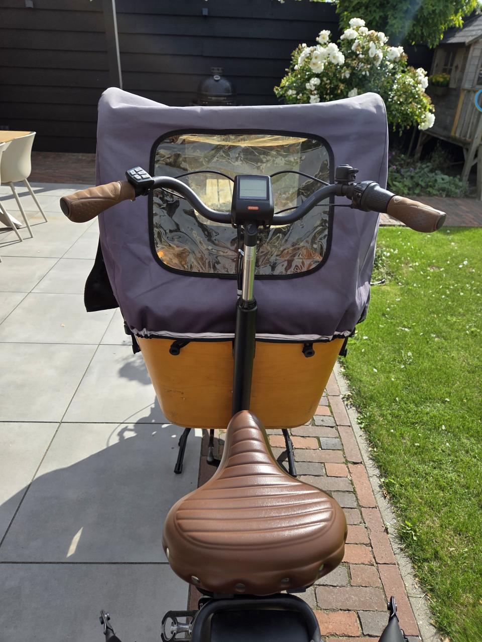 Bakfiets Vogue Carry 2 - elektrisch met huif en kussens