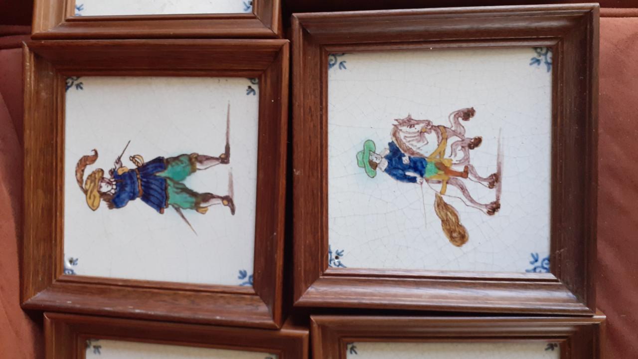 11 x Antieke tegels met Paarden & Hobbelpaard van de Kermis.!