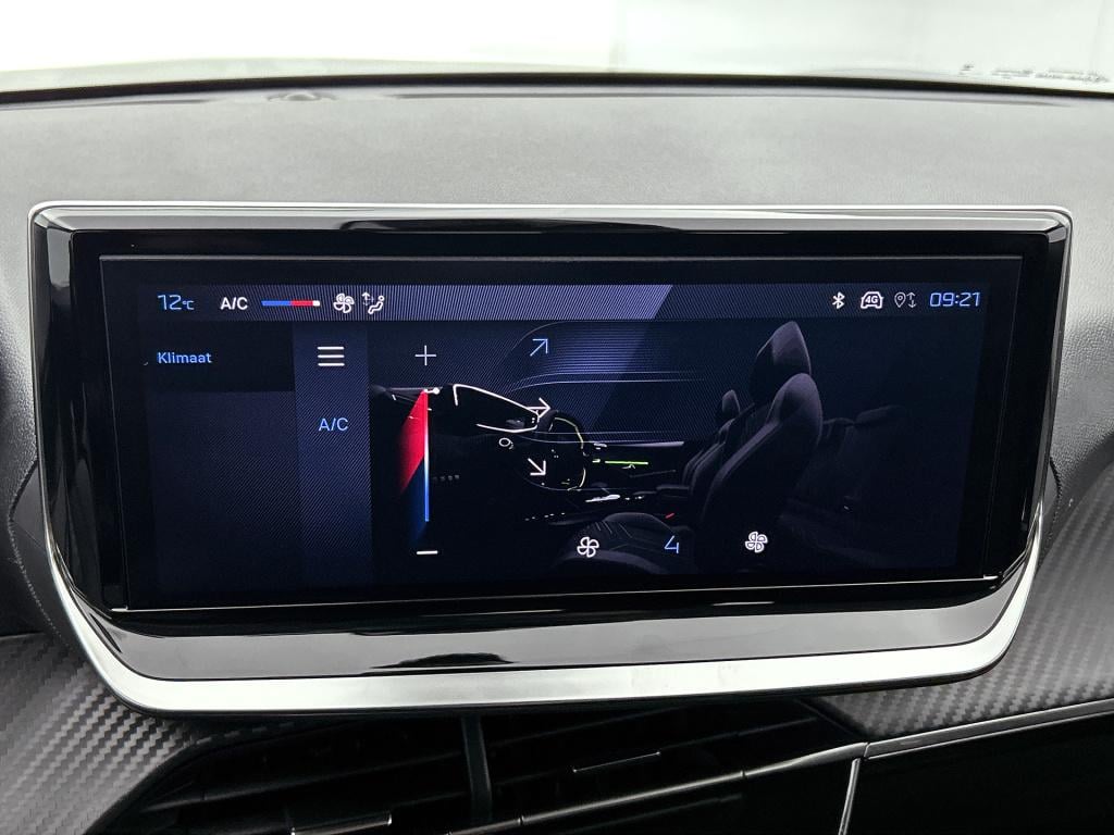 Peugeot 208 100 pk style | rijklaar | navigatie | parkeerhulp | apple carpl