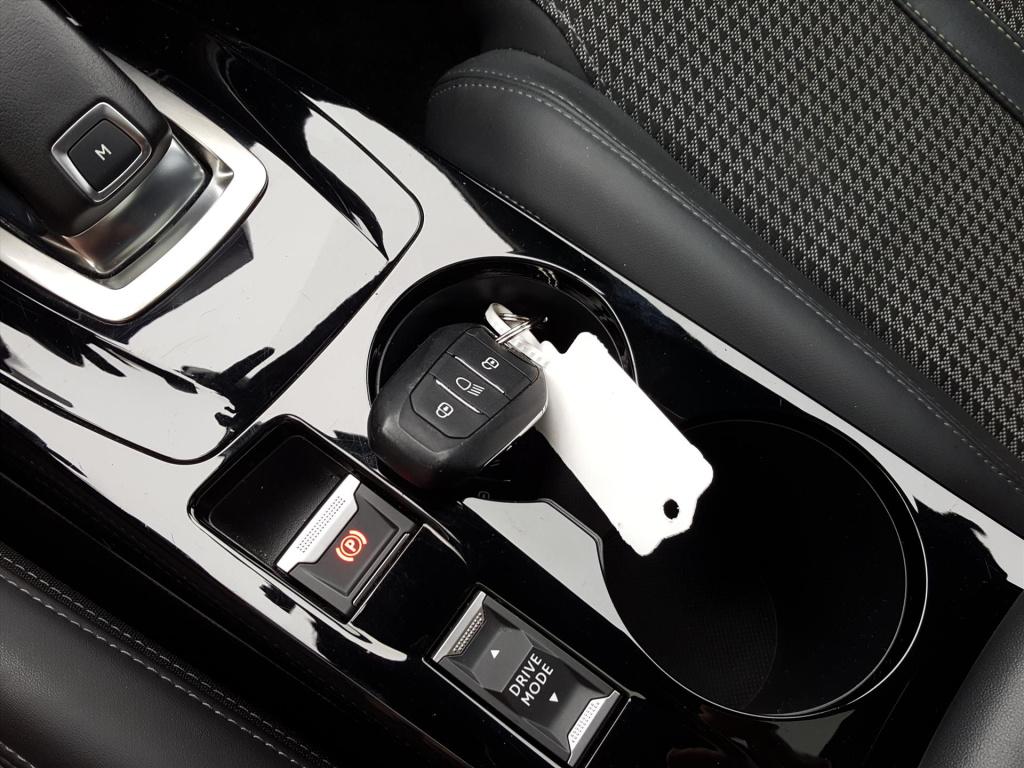 Peugeot 2008 1.2 130pk gt eat8 automaat apple carplay & android auto | trek