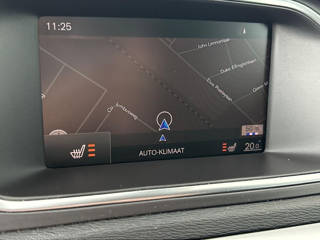 Volvo V40 t3 153pk aut6 polar+ sport| pano| camera| h&k sound| dab+