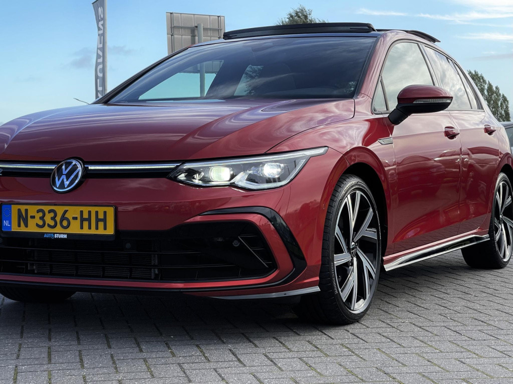 Volkswagen Golf 1.5 etsi r-line | panoramadak | harman/kardon | sportstoele