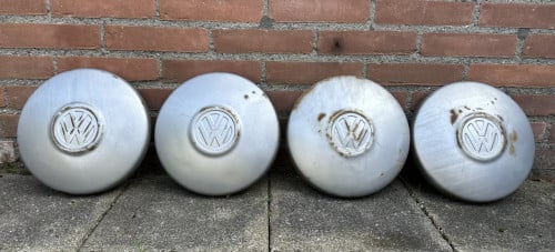 Volkswagen T2B/T3 Wieldoppen