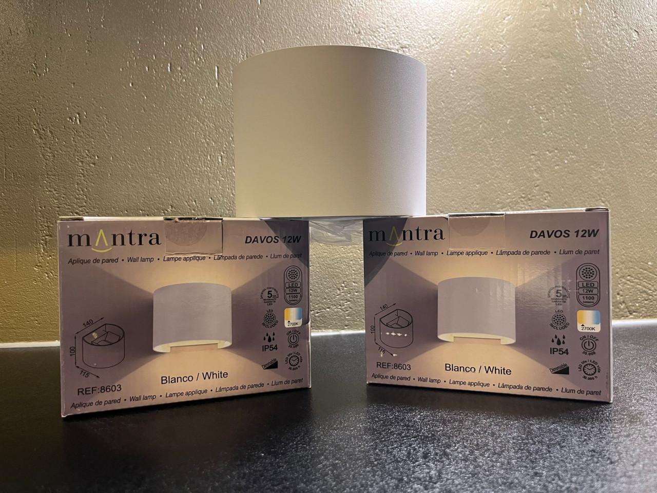 2x buitenlamp wit nieuw