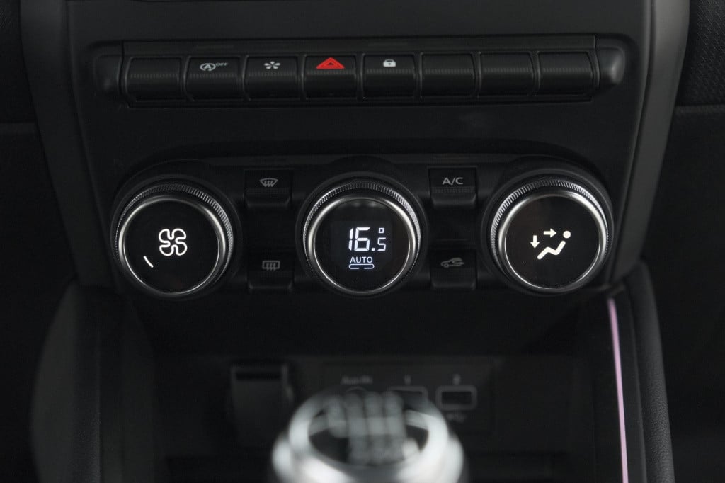 Renault Clio tce 90 techno | camera | 9.3 inch scherm | apple carplay | par