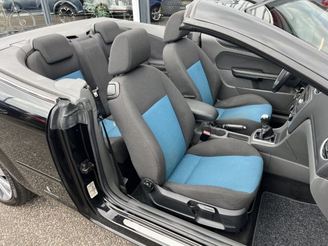 Ford Focus 1.6 100pk cabriolet