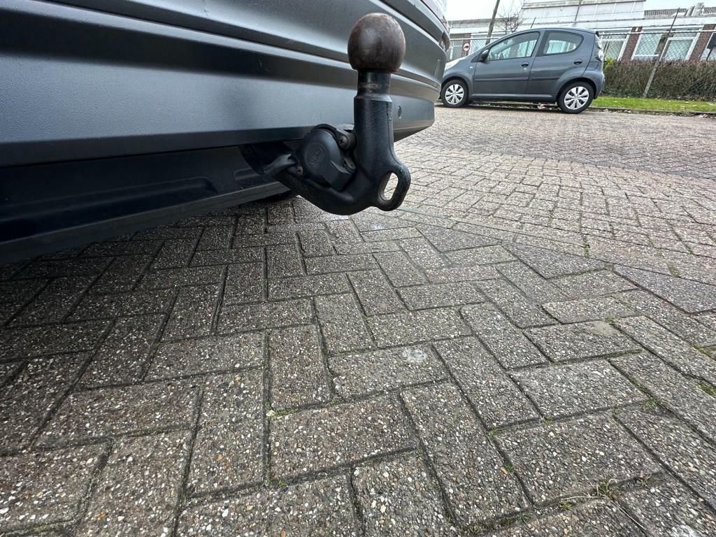 Volkswagen Tiguan 1.4 tsi comfortline wegklapbare trekhaak 1e eigenaar pdc