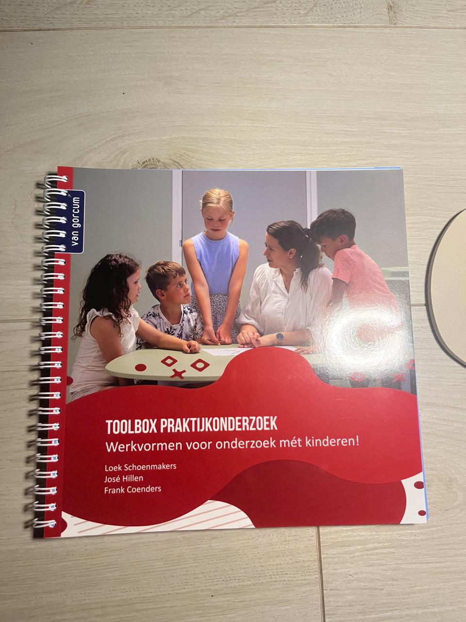 Toolbox Praktijkonderzoek Werkvormen voor praktijkonderzoek mét kinderen!