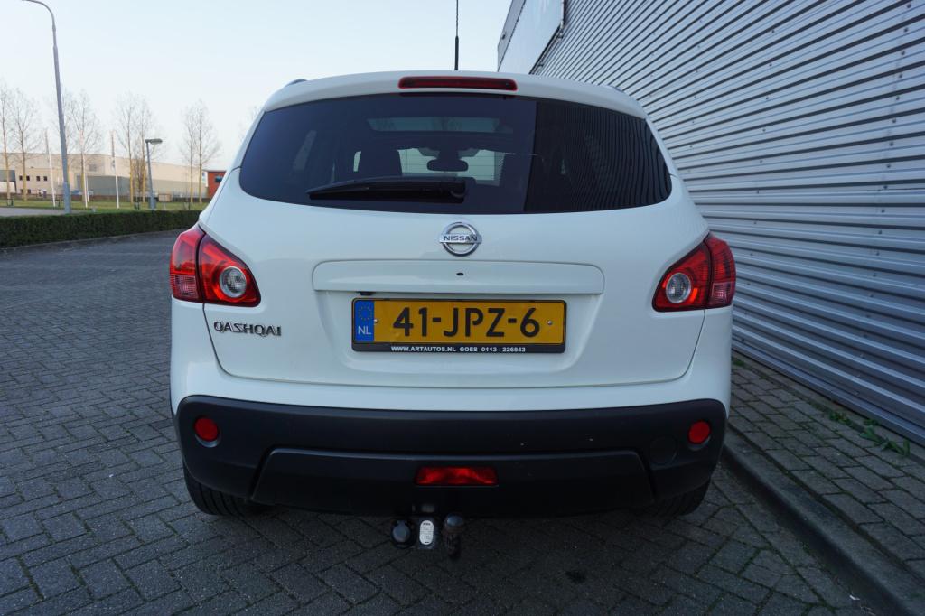 Nissan Qashqai 2.0 tekna climate / navi / cruise / camera / bt / stoelverw.