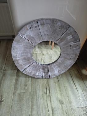 Prachtige grote houten spiegel rond, ronde spiegel hout.