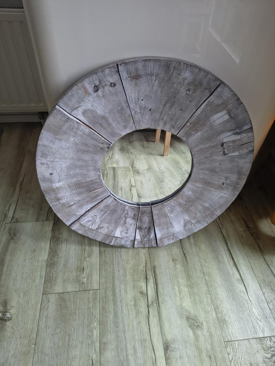 Prachtige grote houten spiegel rond, ronde spiegel hout.
