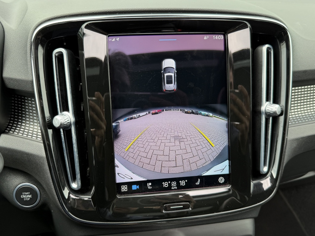 Volvo XC40 b3 163pk ultimate dark| adap.cruise| panodak| camera| elek.stoel