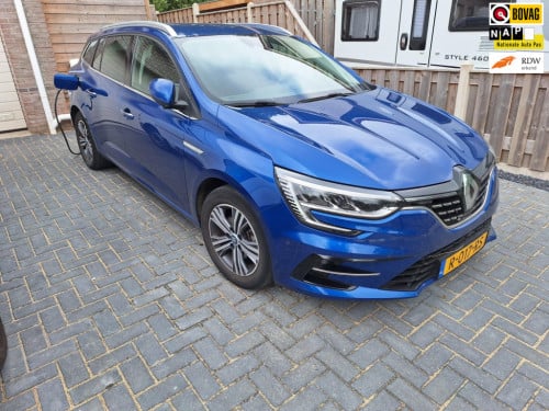 Renault Megane E-tech estate 1.6 plug-in hybrid 160 r.s. line
