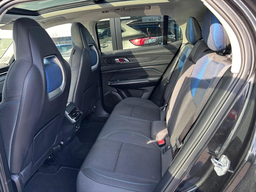 Lynk & Co 01 261pk phev, plug in hybrid , 360 camera, pano dak , cap play ,