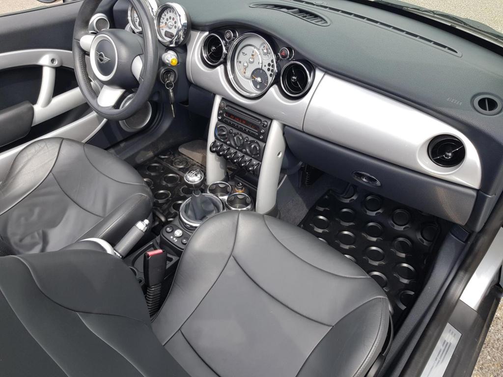 Mini Cooper Cabrio mini 1.6 chili leer.