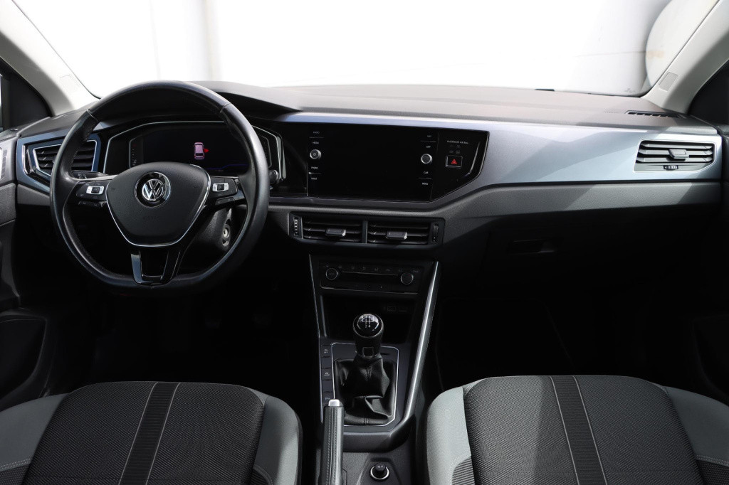 Volkswagen Polo 1.0 tsi highline