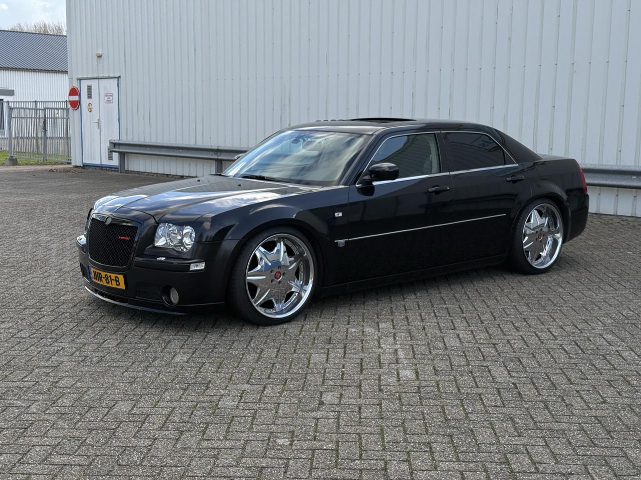 Crysler 300c 5.7 Hemi V8 - BTW auto - Youngtimer
