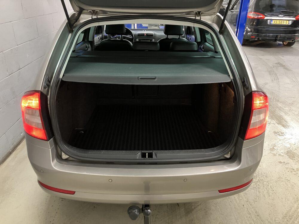 Skoda Octavia Combi 1.2 TSI Elegance Business Line Automaat