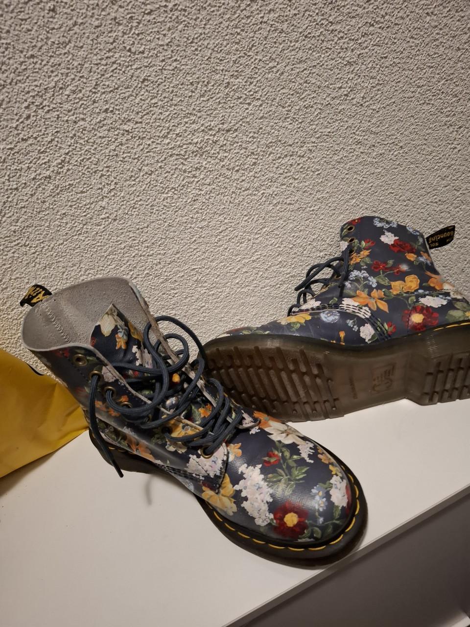 Dr martens 39