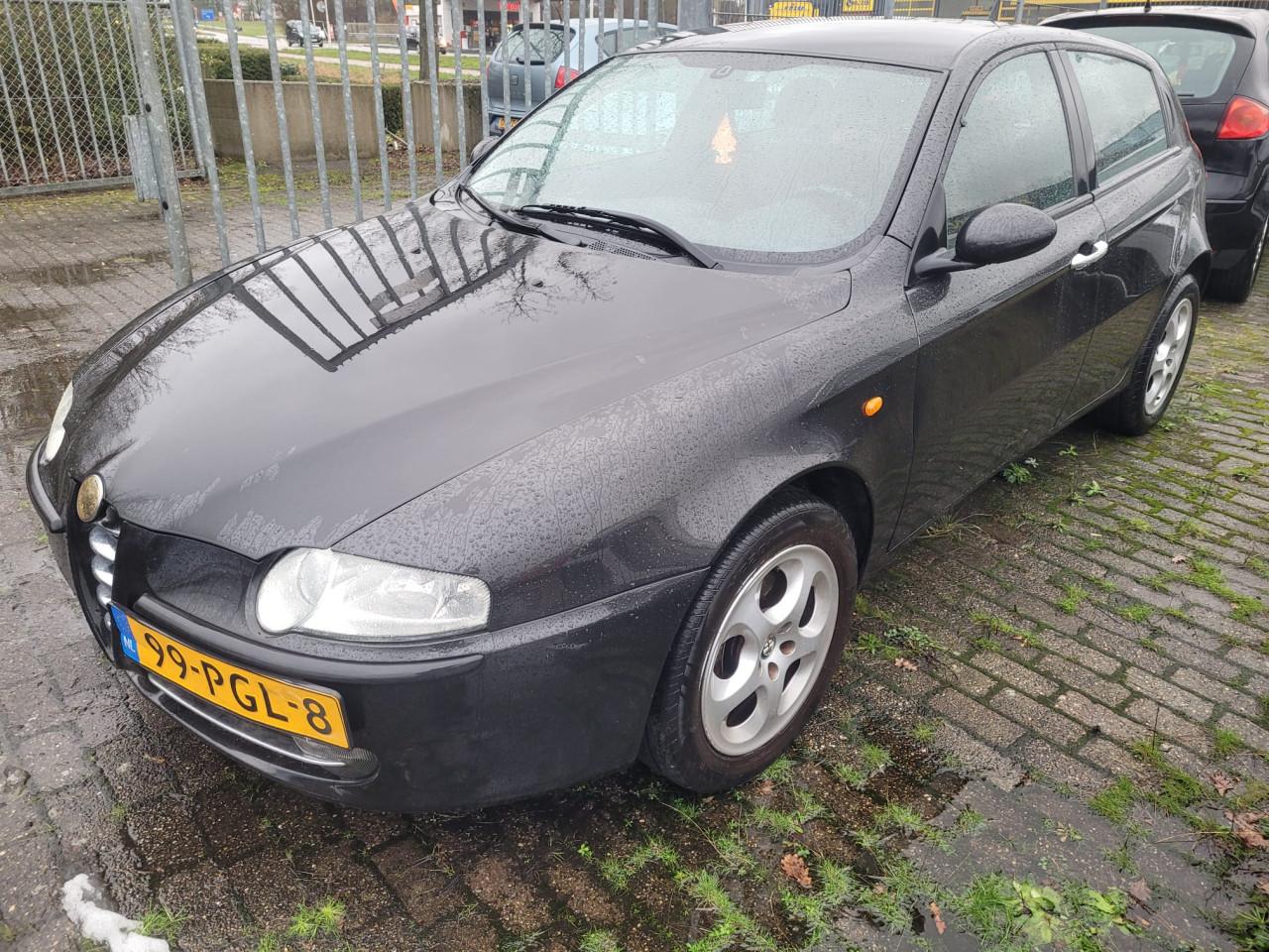 Alfa Romeo 147 1.6 HP TwinSpark 16V Apk 17-10-2026