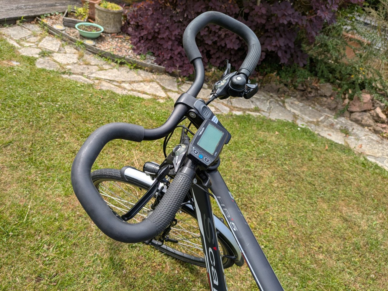 Nette sportieve E-bike. Geheel in orde.