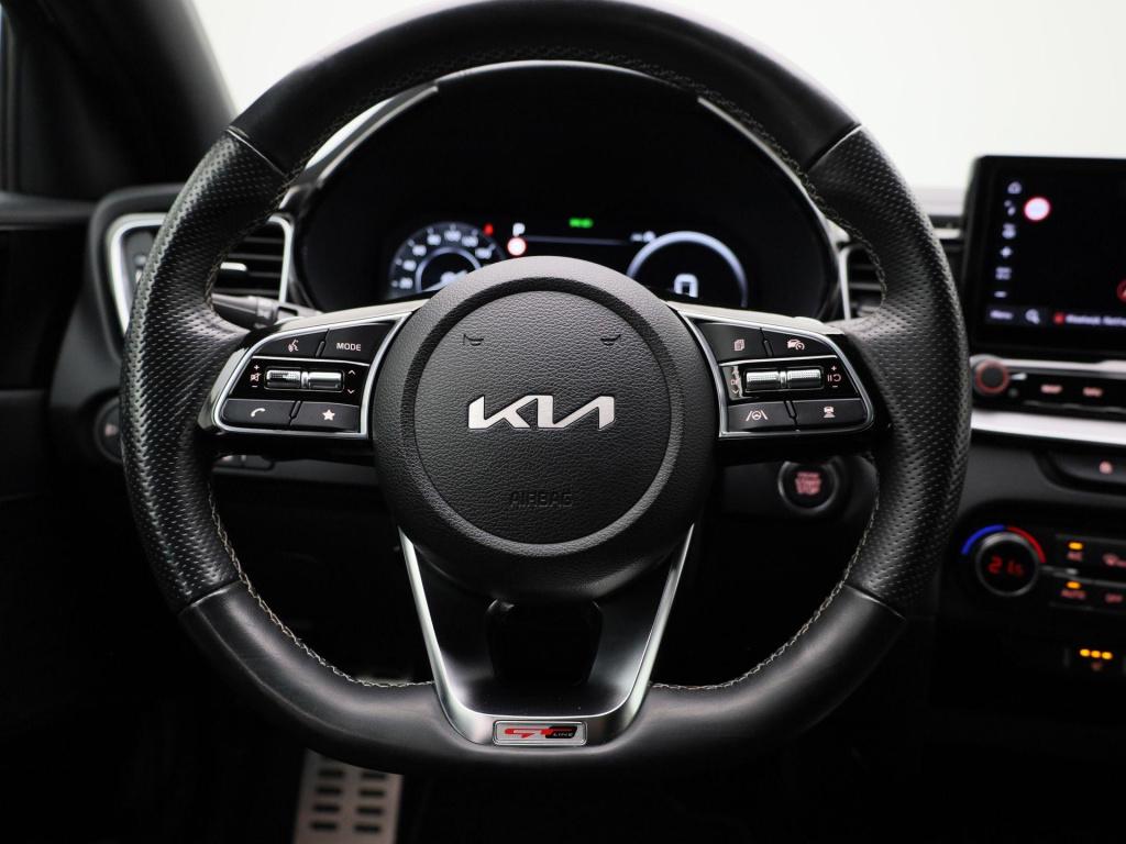 Kia Cee'd 1.5 t-gdi gt-line | panoramadak | navigatie | half leder | apple 