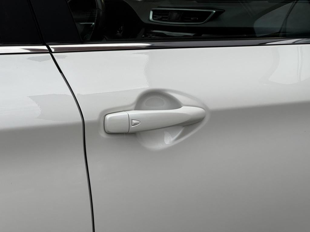 Nissan Qashqai 1.3 dig-t tekna automaat incl. trekhaak!