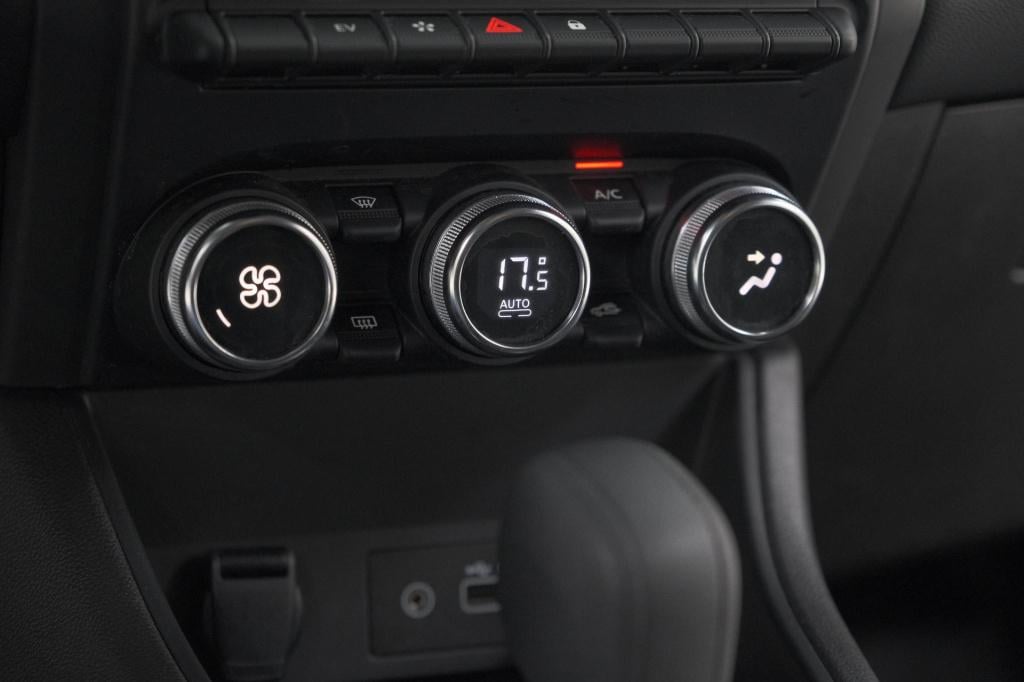 Renault Captur 1.6 e-tech full hybrid 145 techno | pack full screen | camer