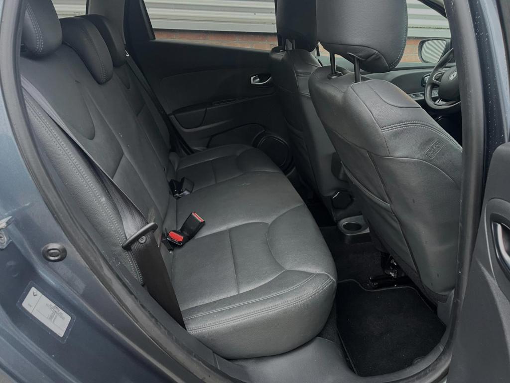 Renault Clio estate 0.9 tce limited | orig. nl | dealeronderhouden