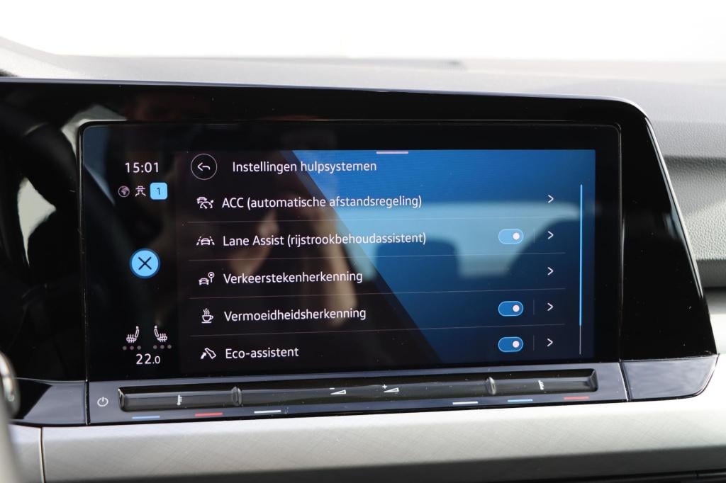 Volkswagen Golf 1.5 tsi life 130pk