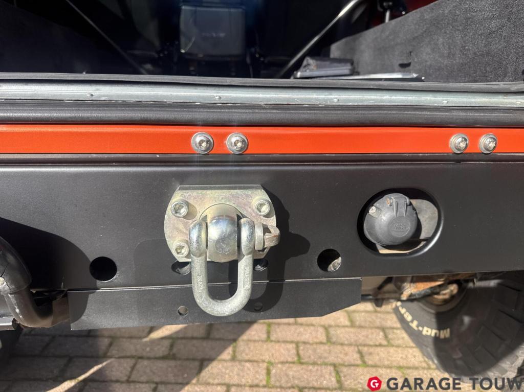 Land Rover Defender 2.2 d sw 90" adventure+ limited edition