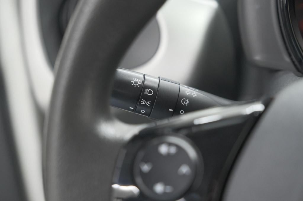 Citroen C1 1.0 e-vti airscape feel | elektrisch vouwdak | bluetooth | airco