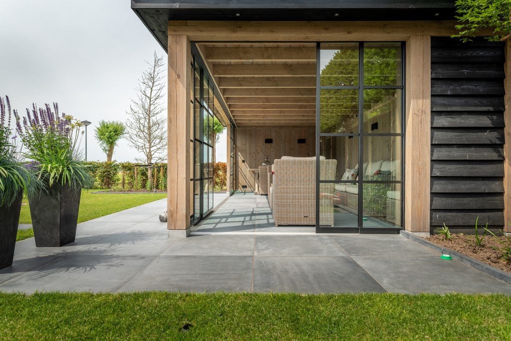 Diverse soorten Overkappingen tuinkamer pergola's en blokhutten