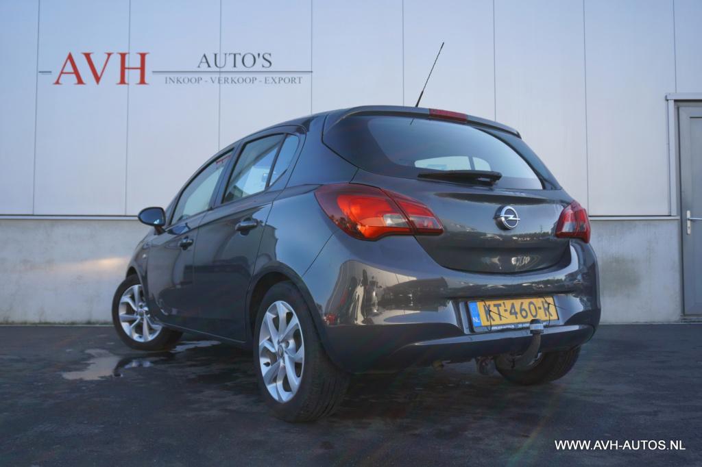 Opel Corsa 1.4 color edition