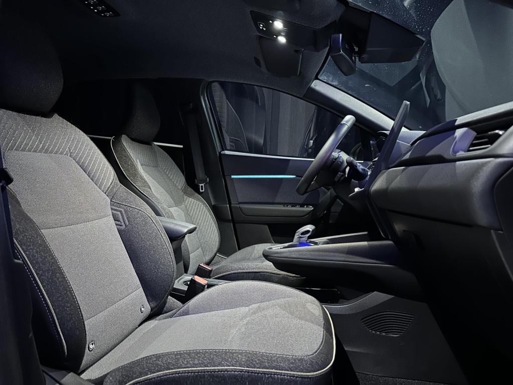 Renault Captur 1.3 mild hybrid 160 techno*camera*stuur&stoelverwaring*acc